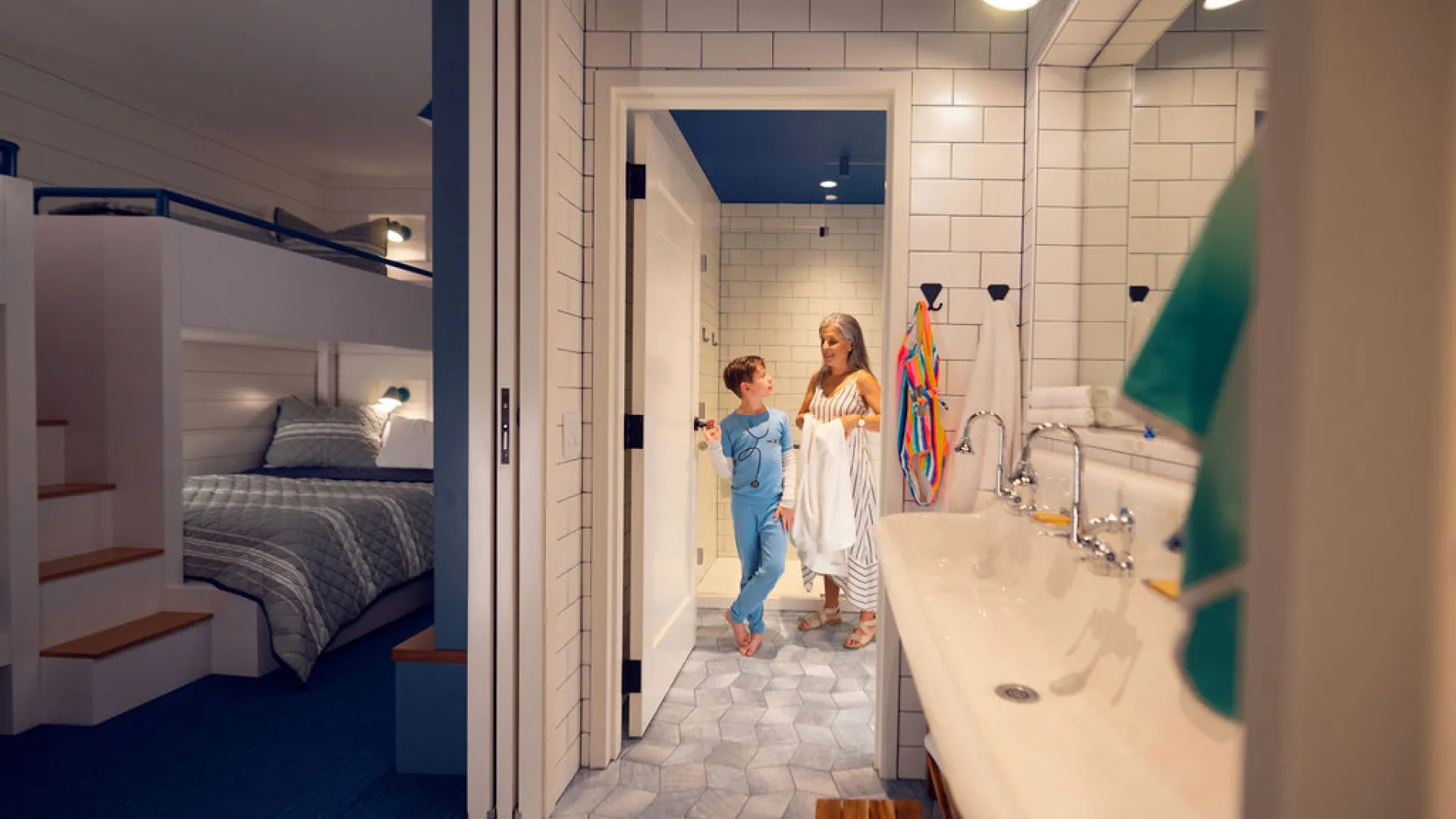 Flats Bunkroom Bathroom