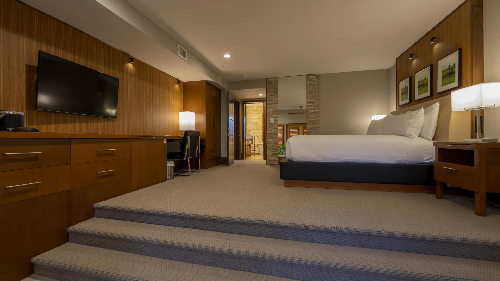 Evermore Villas King Bedroom